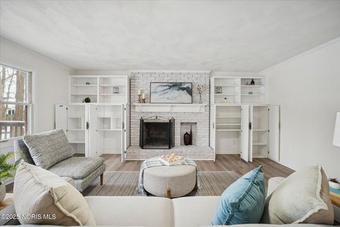 Tiny photo for 405 Normandie Boulevard, Bowling Green, OH 43402 (MLS # 10002099)