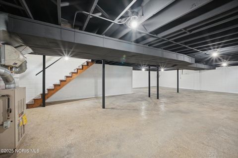 Tiny photo for 405 Normandie Boulevard, Bowling Green, OH 43402 (MLS # 10002099)