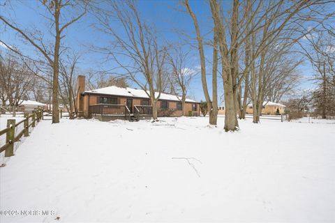 Tiny photo for 405 Normandie Boulevard, Bowling Green, OH 43402 (MLS # 10002099)