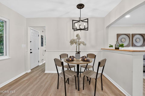 Tiny photo for 5045 Fairgreen Drive, Toledo, OH 43613 (MLS # 10013940)
