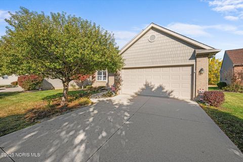 Tiny photo for 6948 Longwater Drive, Maumee, OH 43537 (MLS # 10000631)