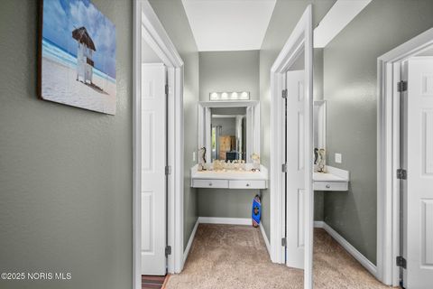 Tiny photo for 6948 Longwater Drive, Maumee, OH 43537 (MLS # 10000631)