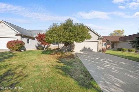 Tiny photo for 6948 Longwater Drive, Maumee, OH 43537 (MLS # 10000631)