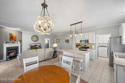 Tiny photo for 6948 Longwater Drive, Maumee, OH 43537 (MLS # 10000631)