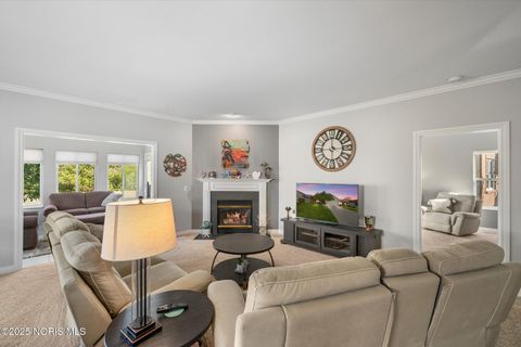 Tiny photo for 6948 Longwater Drive, Maumee, OH 43537 (MLS # 10000631)