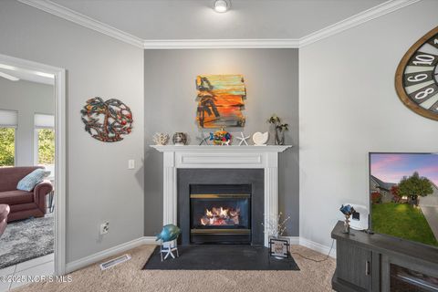 Tiny photo for 6948 Longwater Drive, Maumee, OH 43537 (MLS # 10000631)