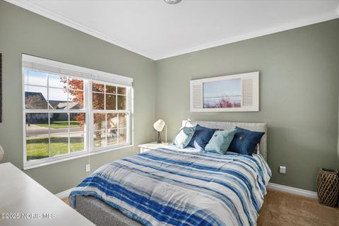 Tiny photo for 6948 Longwater Drive, Maumee, OH 43537 (MLS # 10000631)