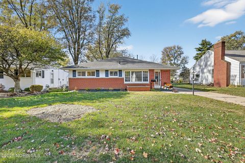 Photo of 1059 Leith Street, Maumee, OH 43537 (MLS # 10000800) Photo of 1059 Leith Street, Maumee, OH 43537 (MLS # 10000800)