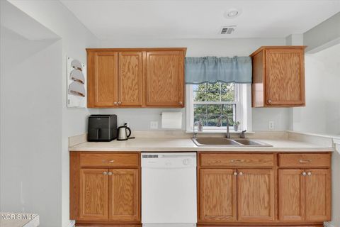 Tiny photo for 6059 Blossman Road, Toledo, OH 43617 (MLS # 10005423)