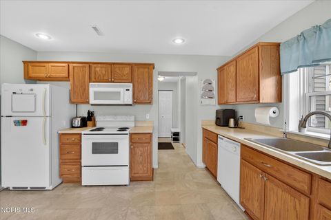 Tiny photo for 6059 Blossman Road, Toledo, OH 43617 (MLS # 10005423)