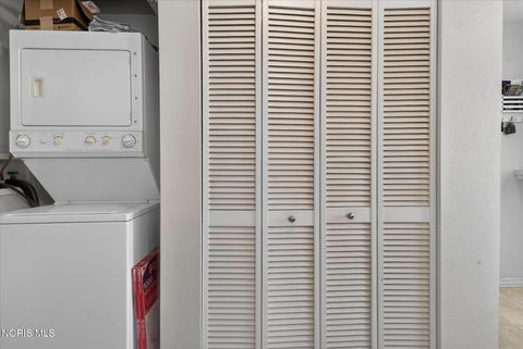 Tiny photo for 6059 Blossman Road, Toledo, OH 43617 (MLS # 10005423)