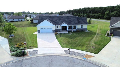 Photo of 1440 Avalon Court, Defiance, OH 43512 (MLS # 10011685)