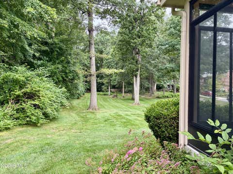 Tiny photo for 6541 Carrietowne Court, Toledo, OH 43615 (MLS # 10010950)