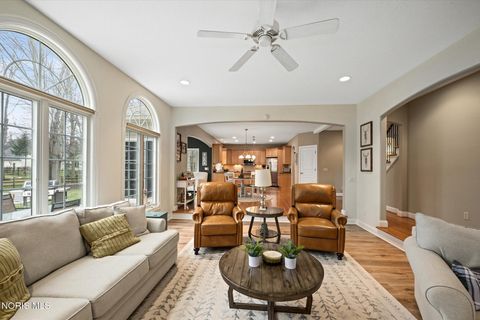 Tiny photo for 2417 Waterford Village Drive, Sylvania, OH 43560 (MLS # 10005316)