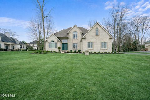 Photo of 2417 Waterford Village Drive, Sylvania, OH 43560 (MLS # 10005316)