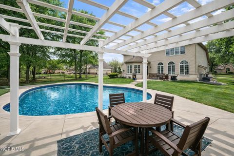 Tiny photo for 2417 Waterford Village Drive, Sylvania, OH 43560 (MLS # 10005316)