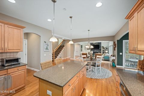 Tiny photo for 2417 Waterford Village Drive, Sylvania, OH 43560 (MLS # 10005316)