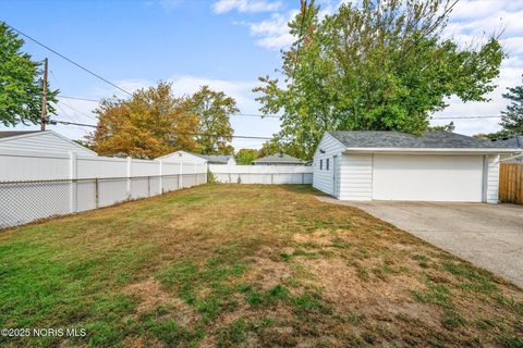 Tiny photo for 4022 Clover Ridge Court, Toledo, OH 43623 (MLS # 10000007)