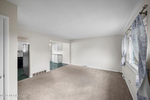 Tiny photo for 4022 Clover Ridge Court, Toledo, OH 43623 (MLS # 10000007)