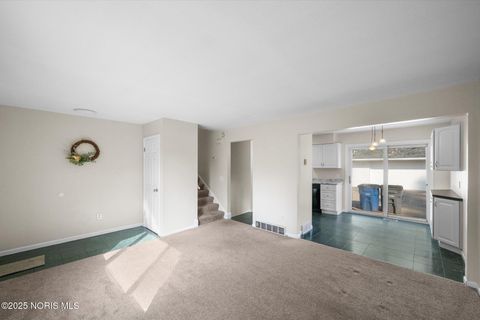 Tiny photo for 4022 Clover Ridge Court, Toledo, OH 43623 (MLS # 10000007)