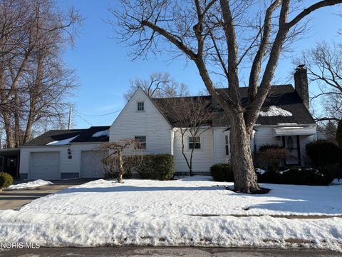 Photo of 99 N Masters Court, Maumee, OH 43537 (MLS # 10004225)