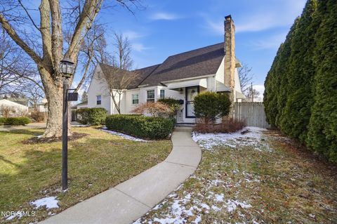 Photo of 99 N Masters Court, Maumee, OH 43537 (MLS # 10004225)