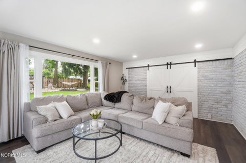 Tiny photo for 5115 Cranston Drive, Toledo, OH 43615 (MLS # 10011080)