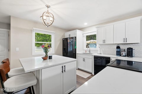 Tiny photo for 5115 Cranston Drive, Toledo, OH 43615 (MLS # 10011080)