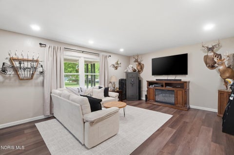 Tiny photo for 5115 Cranston Drive, Toledo, OH 43615 (MLS # 10011080)