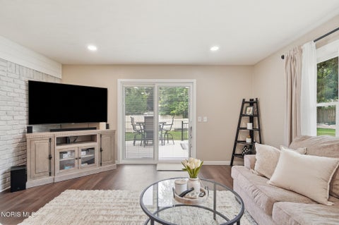 Tiny photo for 5115 Cranston Drive, Toledo, OH 43615 (MLS # 10011080)