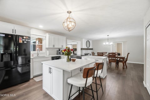 Tiny photo for 5115 Cranston Drive, Toledo, OH 43615 (MLS # 10011080)