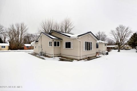 Tiny photo for 1744 Lora Lane, Defiance, OH 43512 (MLS # 10002203)