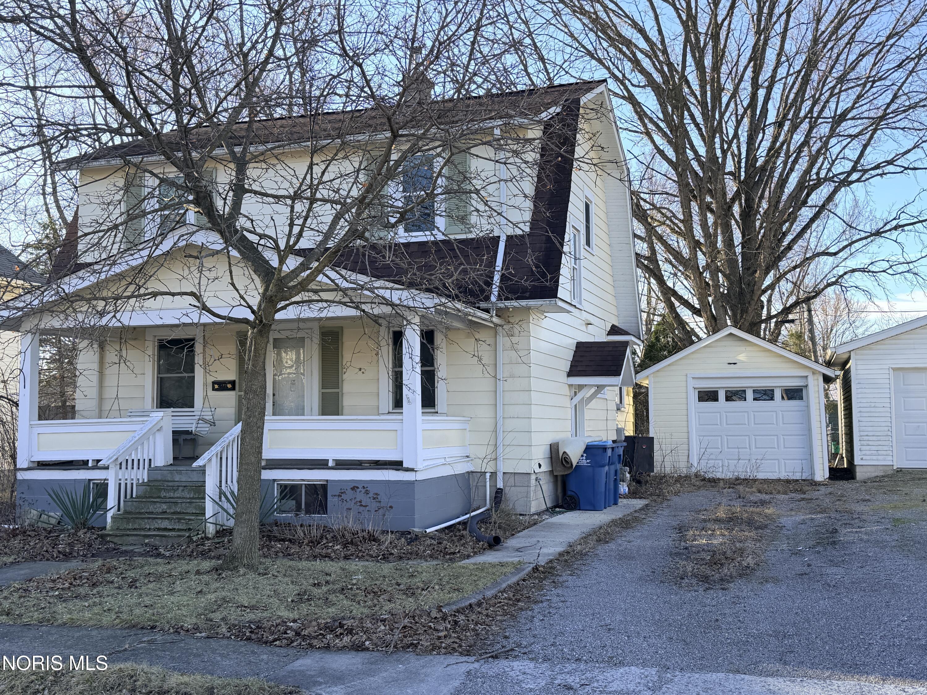 425 Oakwood Avenue