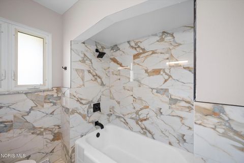 Tiny photo for 5217 Grosse Point Parkway, Toledo, OH 43611 (MLS # 10005422)