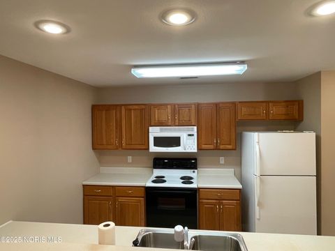 Tiny photo for 113 Maple Lane, Edgerton, OH 43517 (MLS # 10002565)