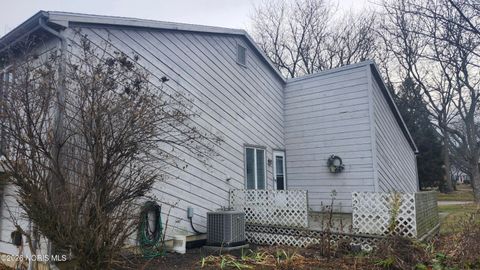 Tiny photo for 10 Picardie Court, Bowling Green, OH 43402 (MLS # 10003893)