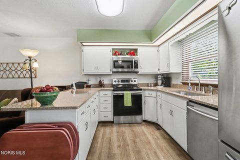 Tiny photo for 909 Monterey Court, Archbold, OH 43502 (MLS # 10006855)