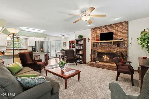 Tiny photo for 909 Monterey Court, Archbold, OH 43502 (MLS # 10006855)