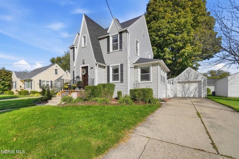 Tiny photo for 5818 Garden Park Drive, Sylvania, OH 43560 (MLS # 10014771)