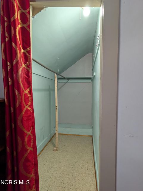 Tiny photo for 865 Ogden Avenue, Toledo, OH 43609 (MLS # 10010269)