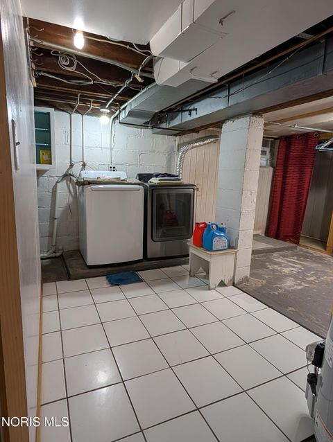 Tiny photo for 865 Ogden Avenue, Toledo, OH 43609 (MLS # 10010269)