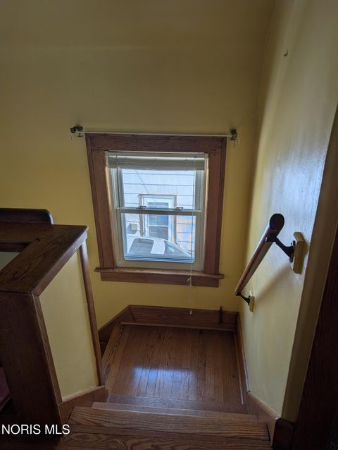 Tiny photo for 865 Ogden Avenue, Toledo, OH 43609 (MLS # 10010269)