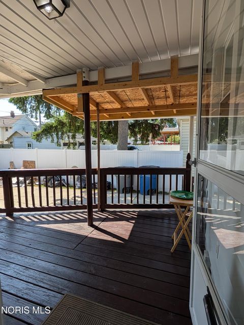 Tiny photo for 865 Ogden Avenue, Toledo, OH 43609 (MLS # 10010269)