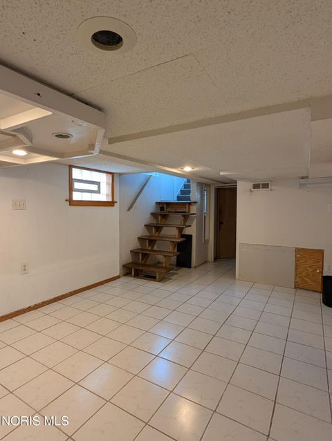 Tiny photo for 865 Ogden Avenue, Toledo, OH 43609 (MLS # 10010269)