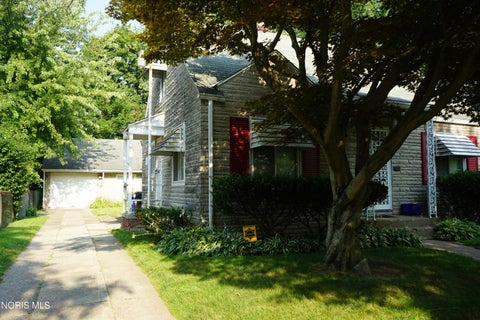 Tiny photo for 814 Cuthbert Road, Toledo, OH 43607 (MLS # 10010730)