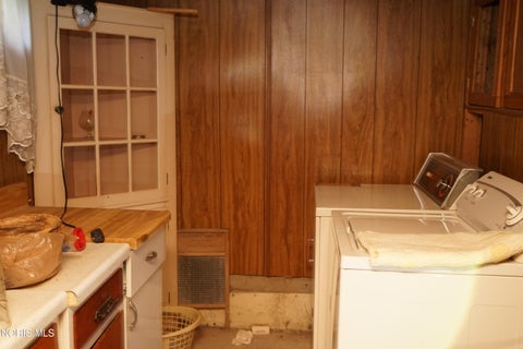 Tiny photo for 814 Cuthbert Road, Toledo, OH 43607 (MLS # 10010730)