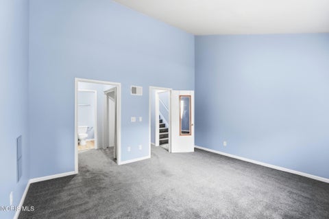 Tiny photo for 2564 W Village Drive, Toledo, OH 43614 (MLS # 10012386)