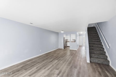 Tiny photo for 2564 W Village Drive, Toledo, OH 43614 (MLS # 10012386)