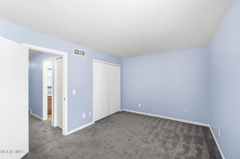Tiny photo for 2564 W Village Drive, Toledo, OH 43614 (MLS # 10012386)