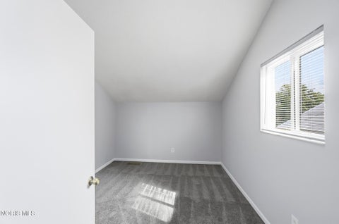 Tiny photo for 2564 W Village Drive, Toledo, OH 43614 (MLS # 10012386)